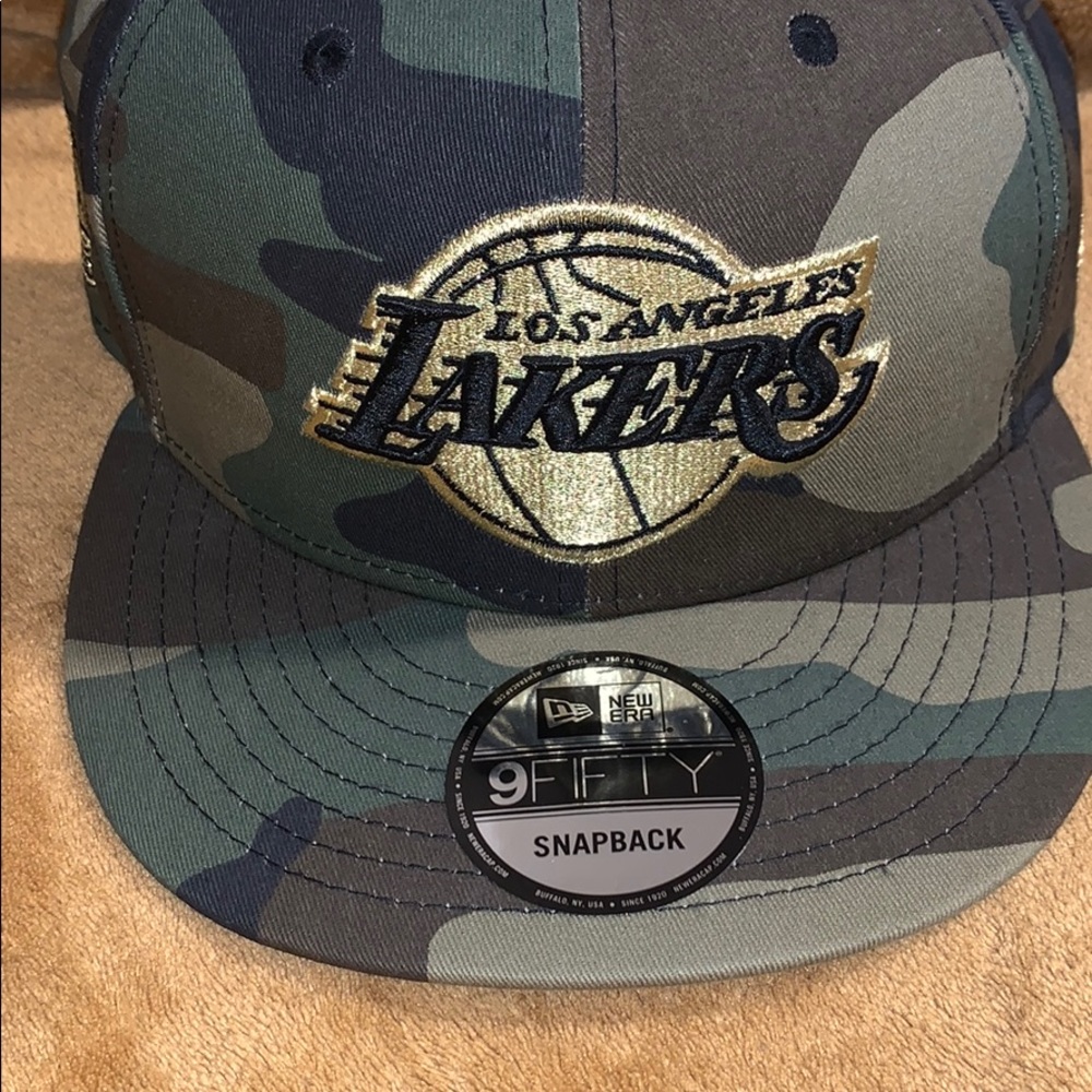 (RARE!) LOS ANGELES LAKERS WESTERN CONFERENCE HAT